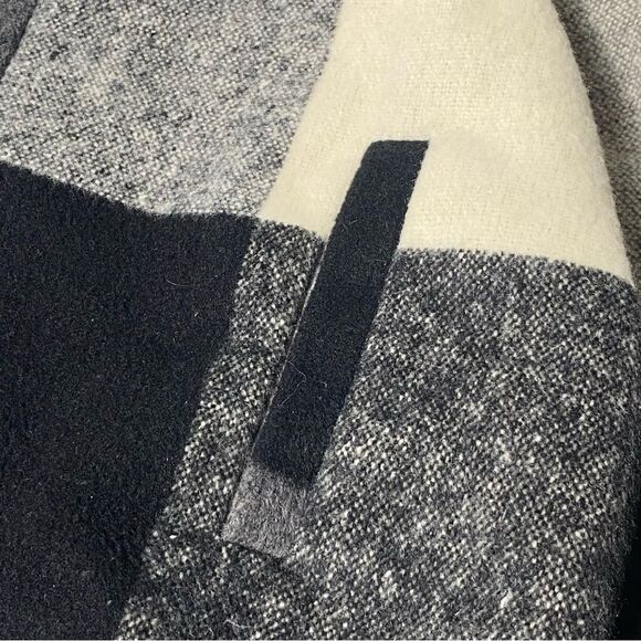 Me Jane Faux Fur Buffalo Check Flannel Wool Blend Vest Women's Size Medium - Picture 3 of 16